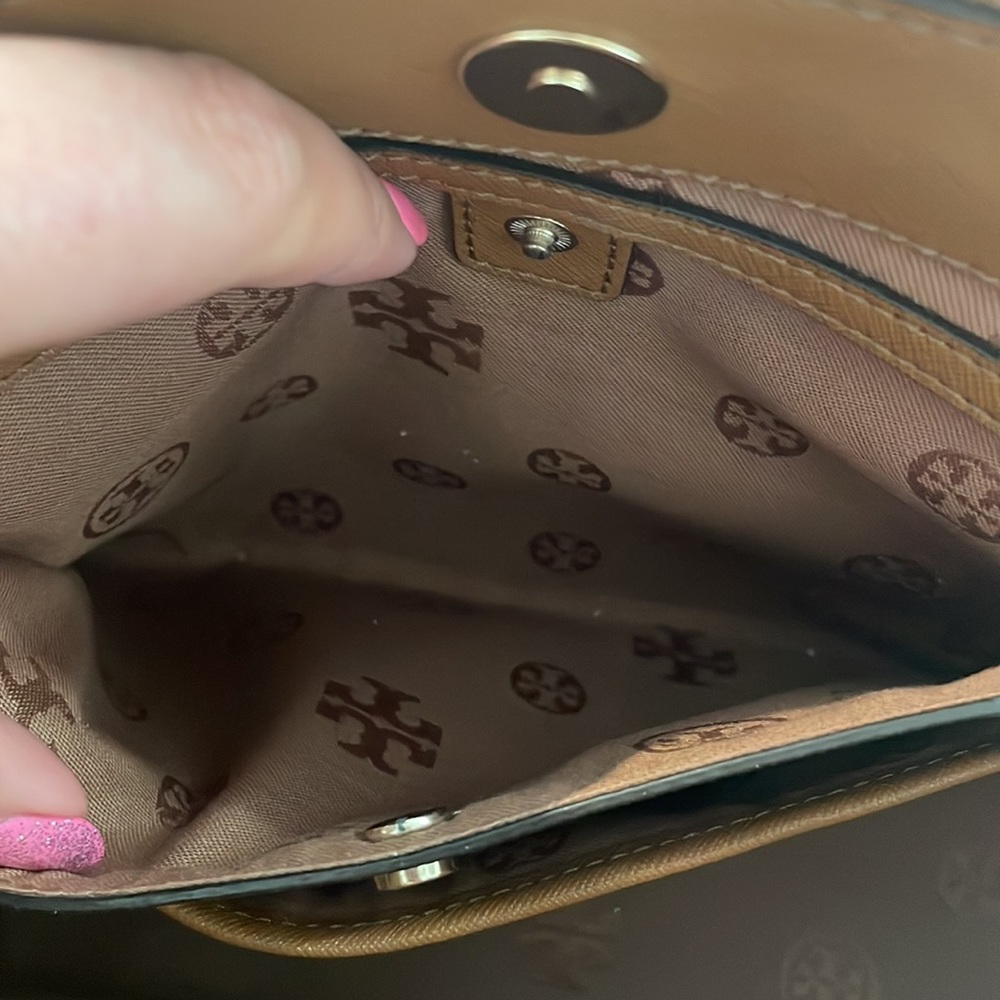 Tory Burch Leather Purse ๐ - Picture 10 of 14